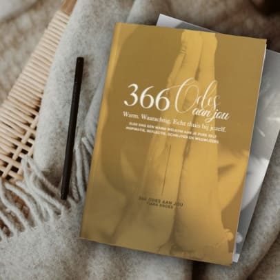Cover van het boek 366 Odes aan jou van Tiara Kroes Krachtzieners– leefboek voor elke dag